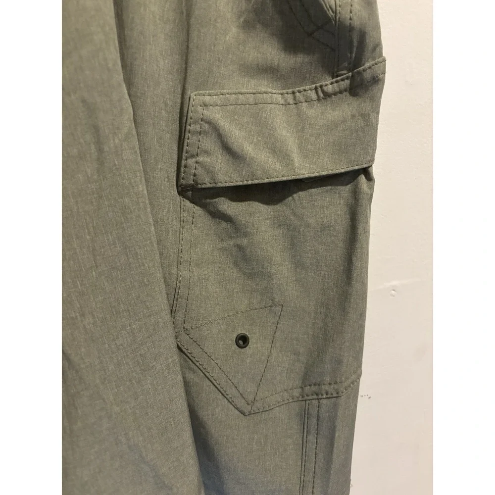 NWT Denali Cargo‎ Shorts Men's Stretch Lightweight Clip Belt 38 Heather Olive